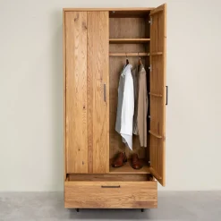 Armoire en bois massif Normandie - VESKOR