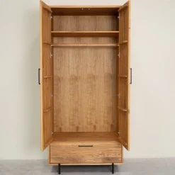 Armoire en bois massif Normandie - VESKOR