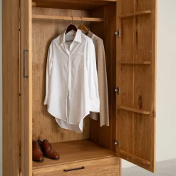 Armoire en bois massif Normandie - VESKOR