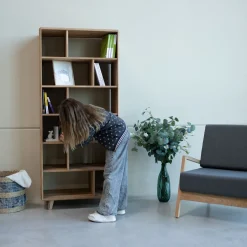 Bibliothèque en bois massif Suède 1 – VESKOR