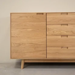 Buffet en bois massif de chêne Escandi Atelier - NordicStory