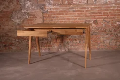Bureau console en bois massif de chêne Berg - NordicStory
