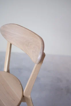 Chaise de salle à manger en bois massif de chêne Isku – Lot de 2 ou 4 chaises - NordicStory