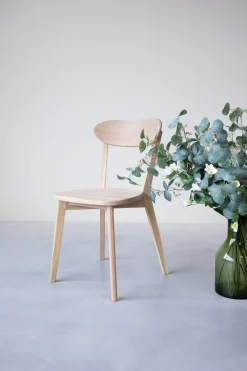 Chaise de salle à manger en bois massif de chêne Isku – Lot de 2 ou 4 chaises - NordicStory