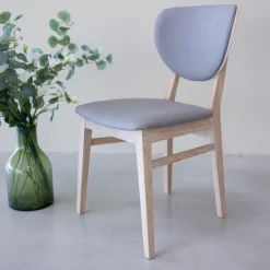Chaise de salle à manger en bois massif de chêne blanchi Nova – Lot de 2 ou 4 chaises - NordicStory