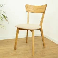 Chaise de salle à manger en bois massif de chêne Diana, revêtement Beige – Lot de 2 ou 4 chaises - NordicStory