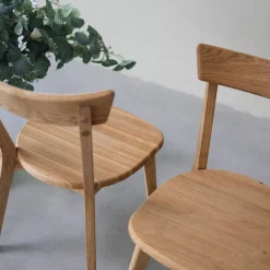 Chaise en bois massif de chêne Victoria - Lot de 2 ou 4 chaises. - VESKOR