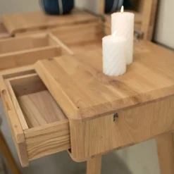 Coiffeuse en bois massif Suède 1 – VESKOR