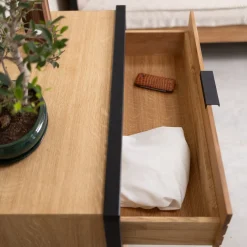 Commode en bois massif de chêne Runa – NordicStory