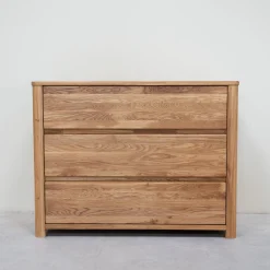 Commode en bois massif de chêne Elsa - NordicStory
