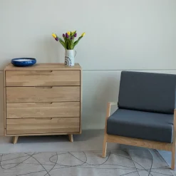 Commode en bois massif Suède 4.1 – VESKOR