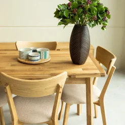 Table à manger extensible en chêne massif Mini 1 - NordicStory
