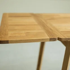 Table à manger extensible en chêne massif Mini 1 - NordicStory
