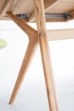 Table à manger extensible en bois massif de chêne Carmen - NordicStory