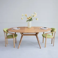 Table à manger extensible en bois massif de chêne Carmen - NordicStory