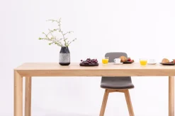 Table à manger fixe en bois massif DITA - KARPIS