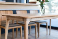Table à manger fixe en bois massif TOKIO - KARPIS