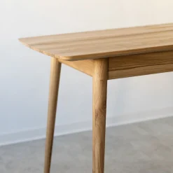 Table à manger rectangulaire en chêne massif Escandi 1 - NordicStory