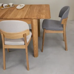 Table à manger rectangulaire extensible en bois massif de chêne Kodama - VESKOR
