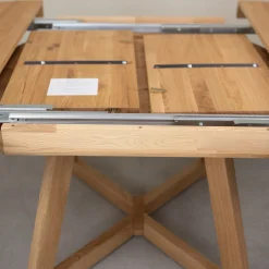 Table à manger ronde extensible en chêne massif Valence - NordicStory