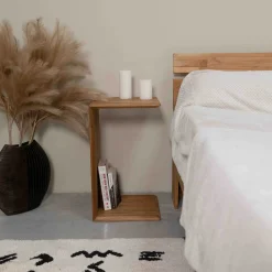 Table d’appoint en bois massif de chêne Sono 2 – NordicStory