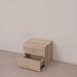 Table de chevet en bois massif de chêne Danemark 2 – NordicStory