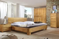 Table de chevet en bois massif de chêne Elsa - NordicStory