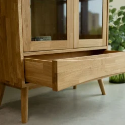 Vitrine en bois massif de chêne Malmo - VESKOR